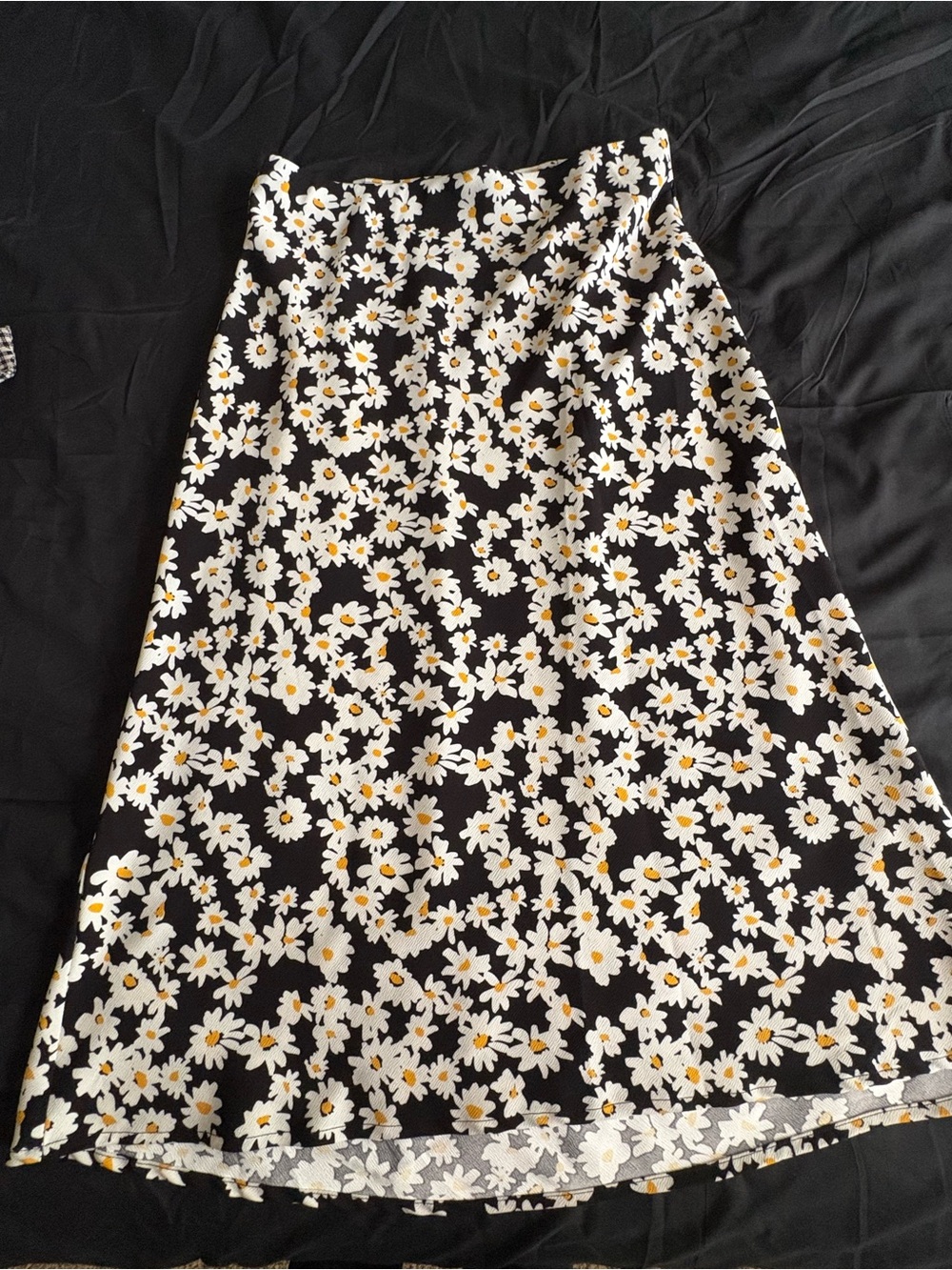 Rachel Zoe Black A-Line Skirt with White & Yellow Daisy Print